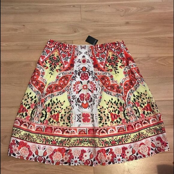 100% cotton floral tahari skirt - Picture 1 of 4
